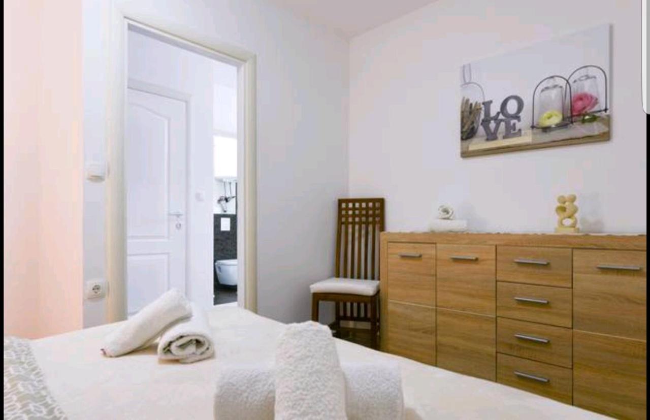 Deluxe Apartments Goya ザダル エクステリア 写真