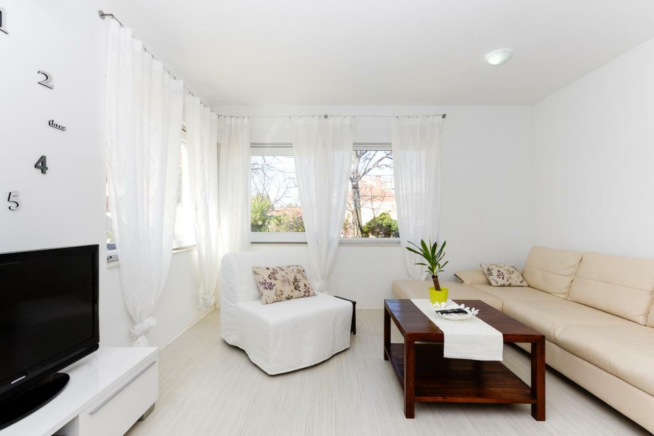 Deluxe Apartments Goya ザダル エクステリア 写真